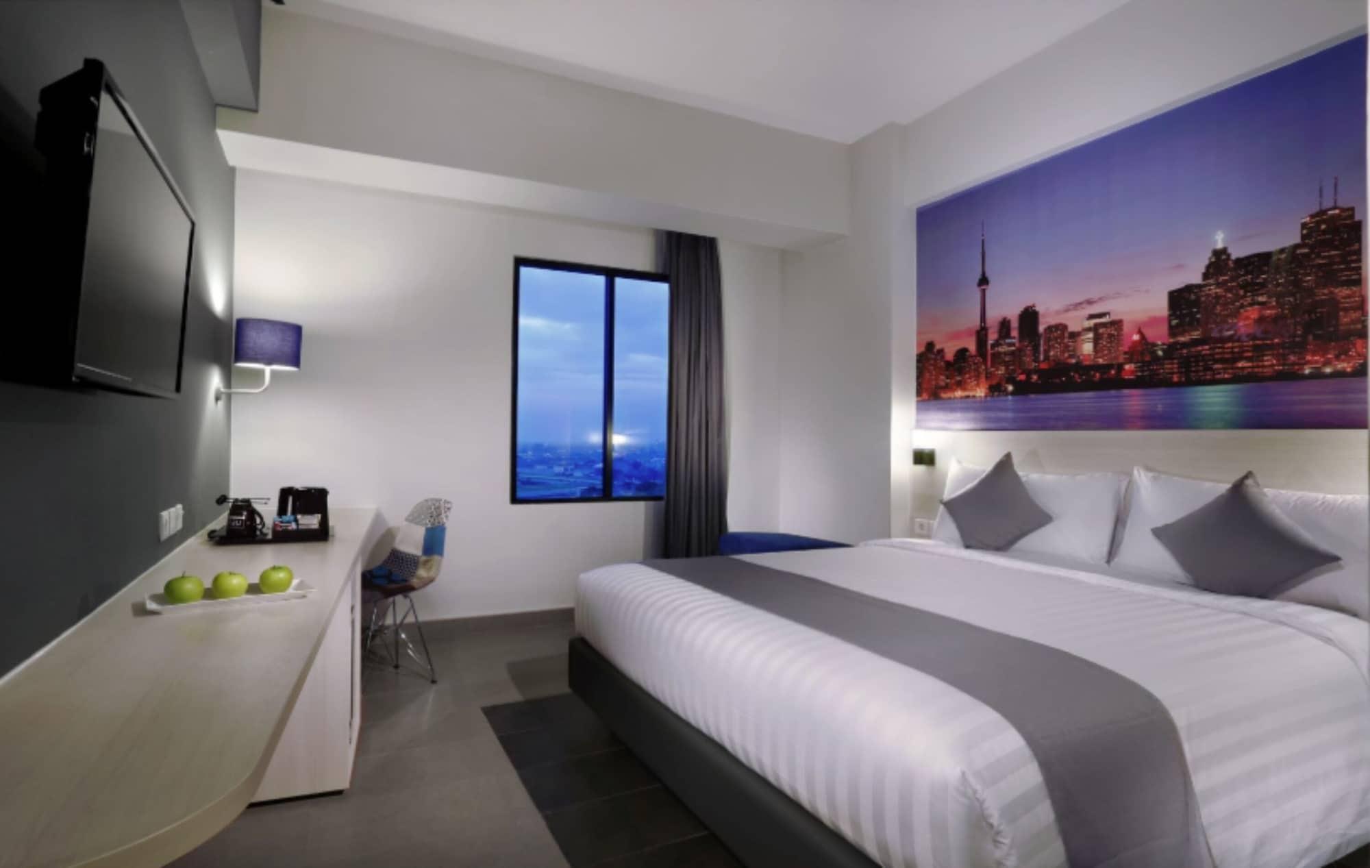 Hotel Neo+ Kebayoran Джакарта Экстерьер фото