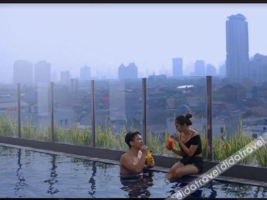 Hotel Neo+ Kebayoran Джакарта Экстерьер фото